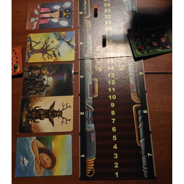 Когда судьба смеётся над тобою, не в праве спорить ты с судьбою #dixit #boardgames